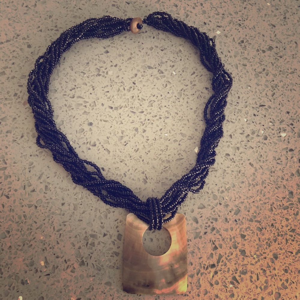 Black beaded shell necklace